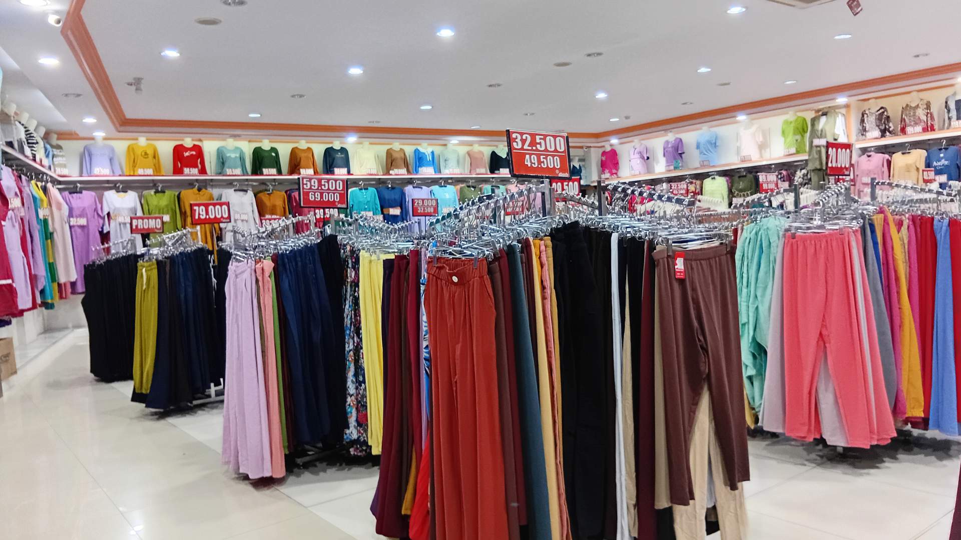 2. Giải ph&aacute;p camera an ninh b&aacute;n lẻ & F&B phục vụ d&acirc;n cư