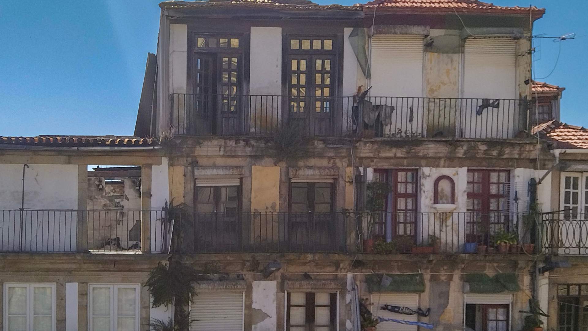 5. Giải ph&aacute;p camera chống trộm cho Nh&agrave; phố l&acirc;u đời - Hẻm s&acirc;u